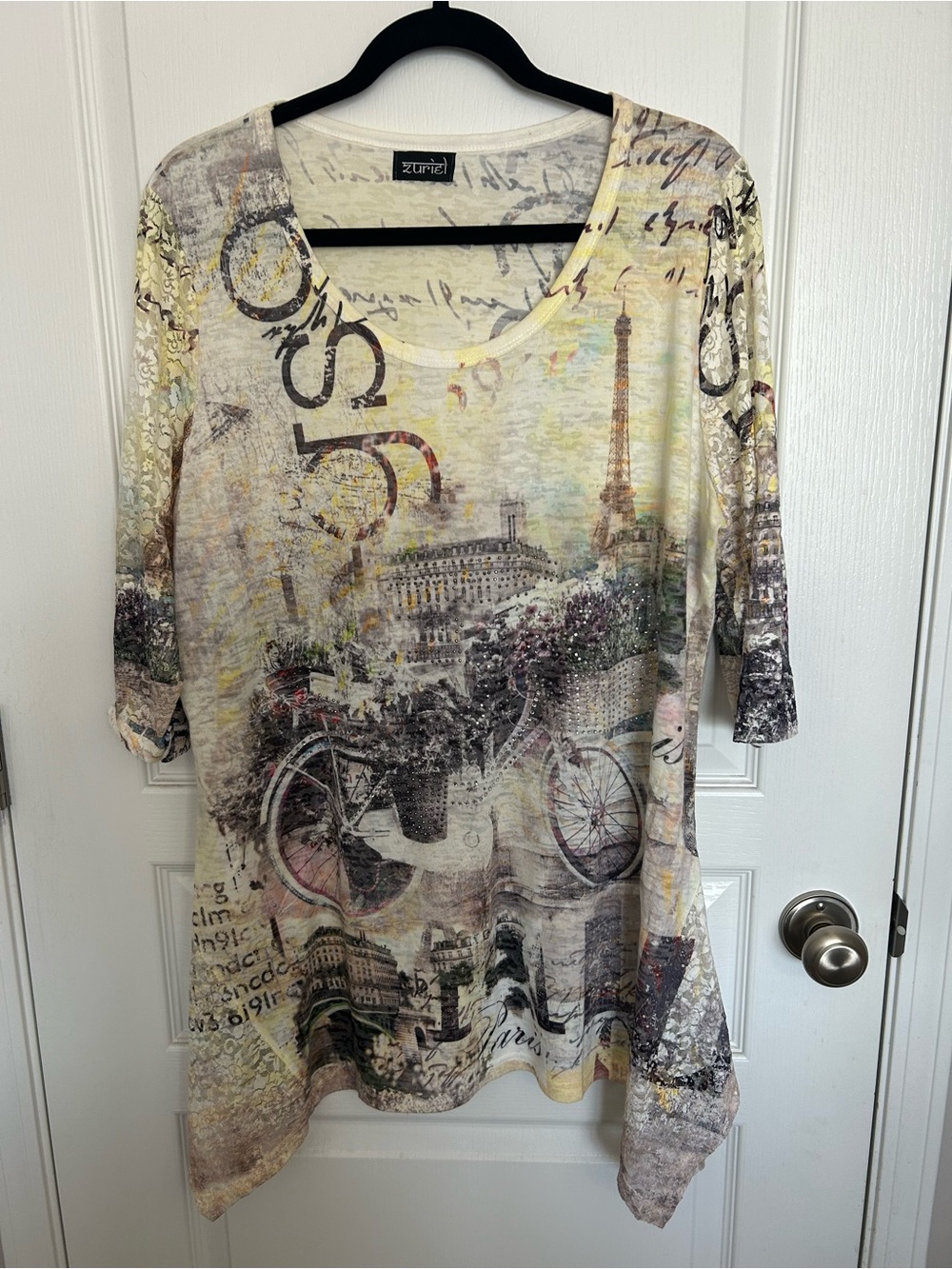Zuriel Paris-Print Scoop Neck Tunic in Cream Multi